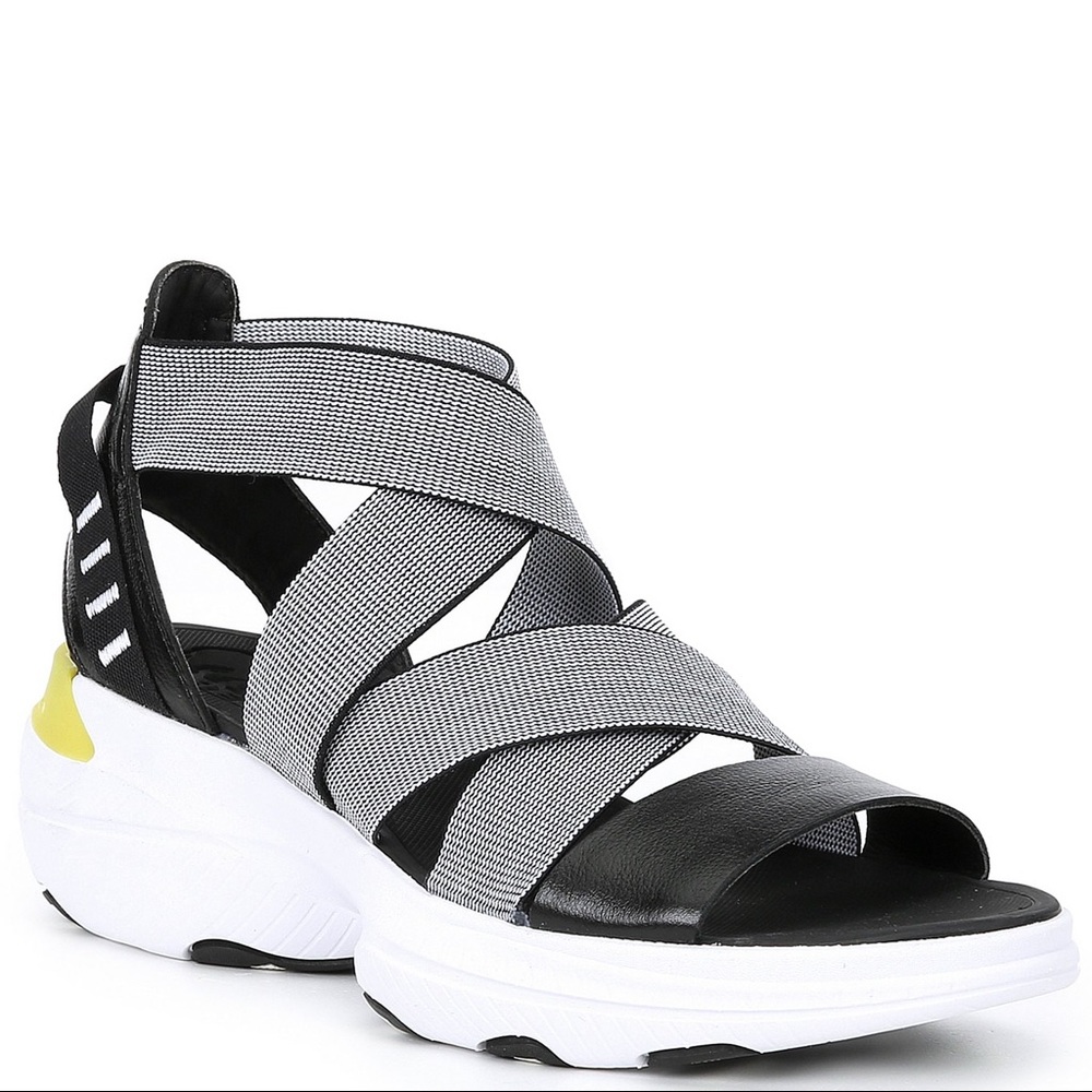 Sorel Women's Explorer Blitz Multistrap Sandal NWT